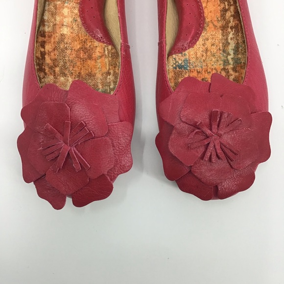 Born Pink Flats with Flower Detail - Picture 11 of 14